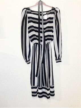 WENDY ONE Long Sleeve Midi Dress with tie. Sz- M